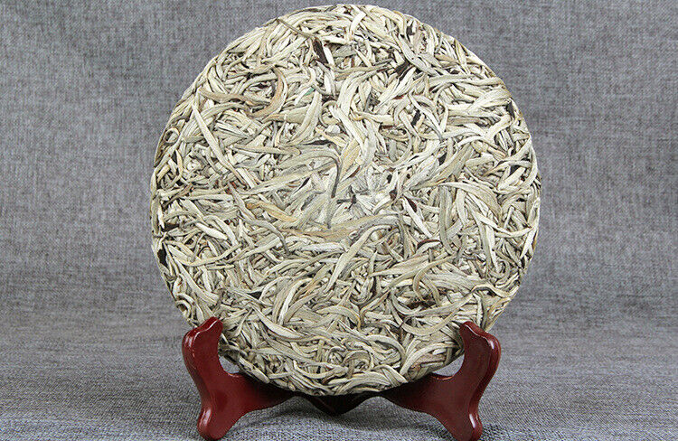 HelloYoung Silver Needle White Tea Ancient Tree Yunnan Moonlight White Single Bud 357g
