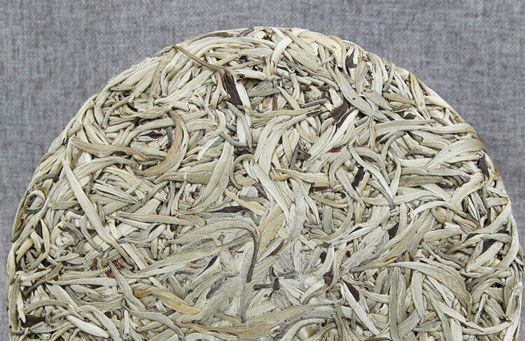 HelloYoung 2018 Silver Needle White Tea Ancient Tree Yunnan Moonlight White Single Bud 357g