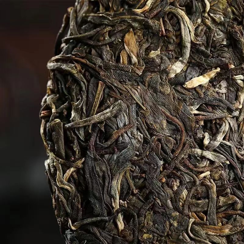 357g Yunnan Raw Puerh Tea Cake Yiwu Aged Pu'er Raw Tea Old Pu-erh Cake Tea
