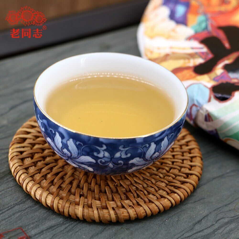 HelloYoung Haiwan Zodiac Bull Raw Pu-erh Bring You Joy and Luck Sheng Puer Tea 400g