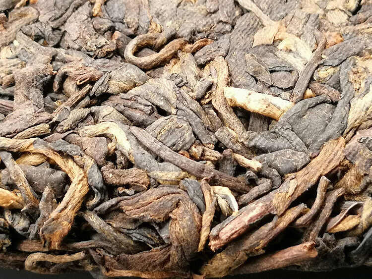 HelloYoung Yunnan Tong Qing Hao Yiwu Mt. Old Tea Puerh Tea Cake Ripe Puer Cooked 357g