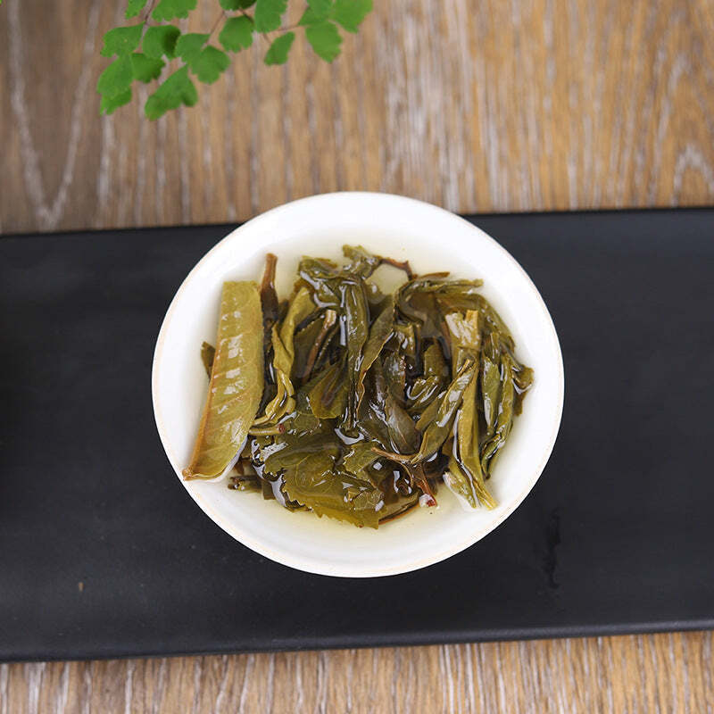 357g Chinese Pu-erh Tea Cake Raw Pu'er Tea Health Care Slimming Yunnan Green Tea