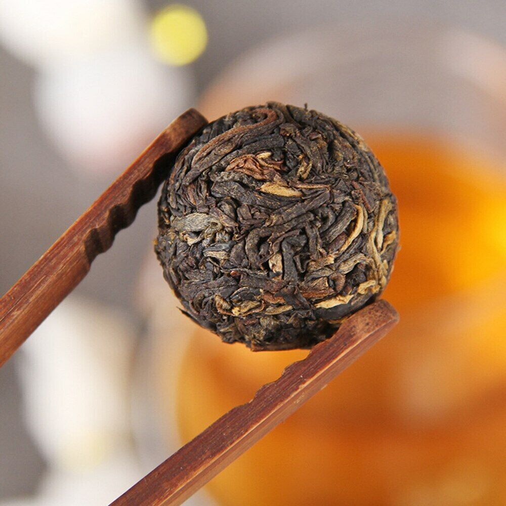 HelloYoung TeaYunnan Wild Tree Black Tea Barren Mountain Handmade Dragon Pearl 100g