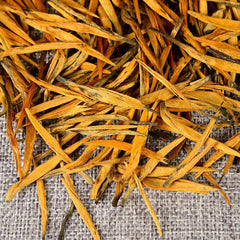 HelloYoung TeaYunnan DianHong Balck Tea Golden Needle Large Tree Golden Buds Black Tea