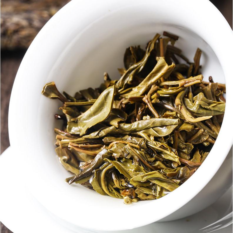 Yunnan Pu'er Tea Yiwu Premium Raw Puerh Tea Cake Organic Pu-erh Green Tea 200g