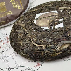 Yunnan Puerh Raw Tea Cake Hundred Year Xigui Raw Pu-erh Cake Tea Pu'er Tea 357g
