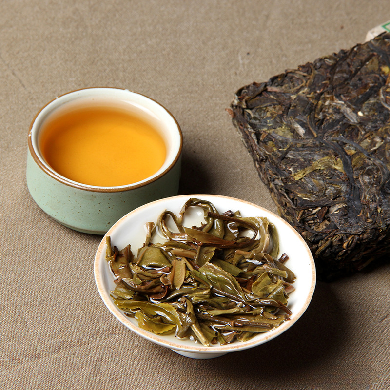 Yunnan Raw Pu-erh Tea Yiwu Ancient Tree 2012 Puerh Tea Brick Pu'er Shengcha 500g