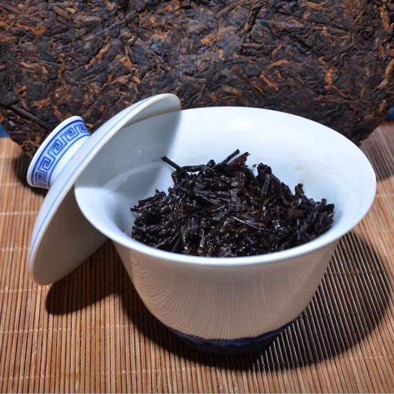Yunnan Old Pu-erh Cooked Tea Shengshi Chuanqi Ripe Puerh Tea Cake Black Tea 357g