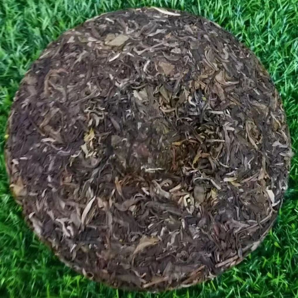 357g Yunnan Puerh Raw Tea Nannuoshan Raw Pu-erh Tea Cake Aged Puer Cake Tea