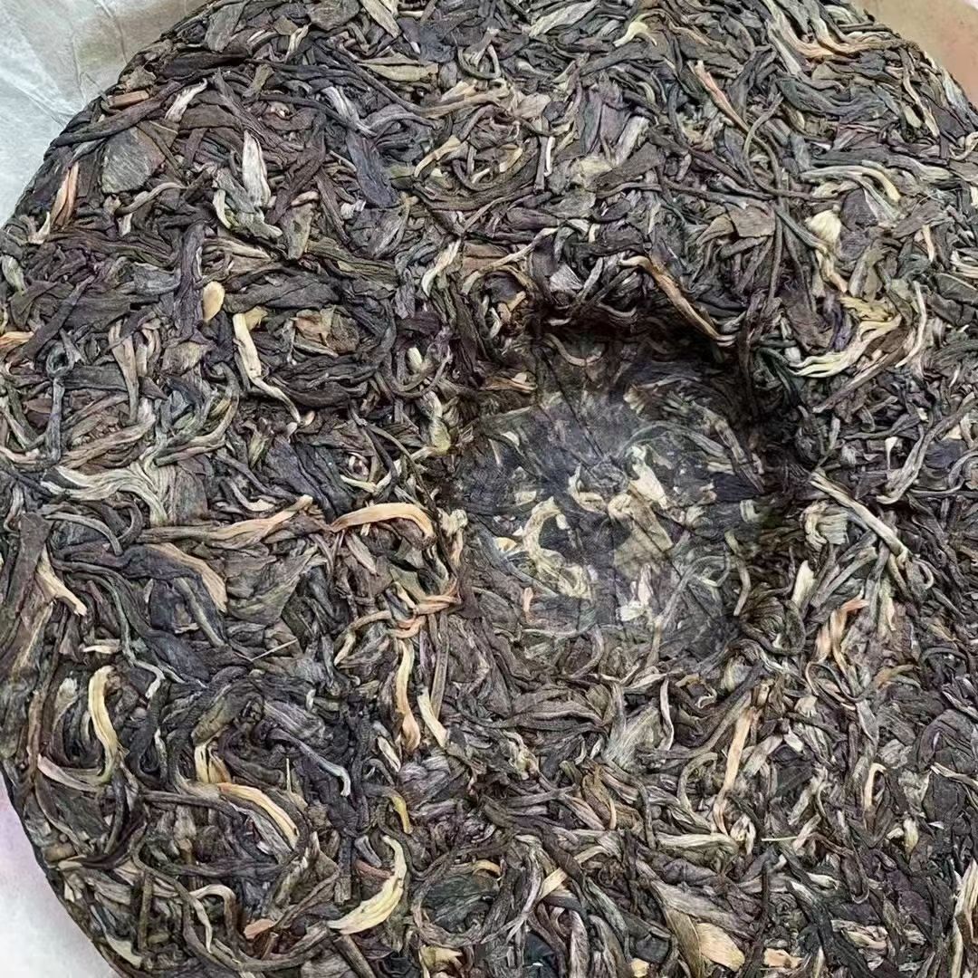 357g Yunnan Raw Pu-erh Tea Bulang Old Tree Puerh Tea Cake Aged Pu'er Tea