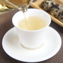 HelloYoung 2023 Yue Guang Bai Dragon Pearl White Tea Fragrant Mini White Tea Loose Leaf