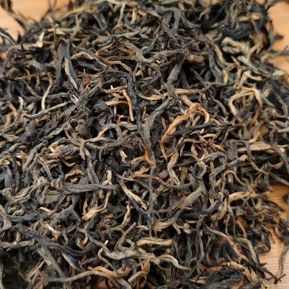 357g Fengqing Dianhong Black Tea Cake China Black Tea Honey Fragrance Black Tea