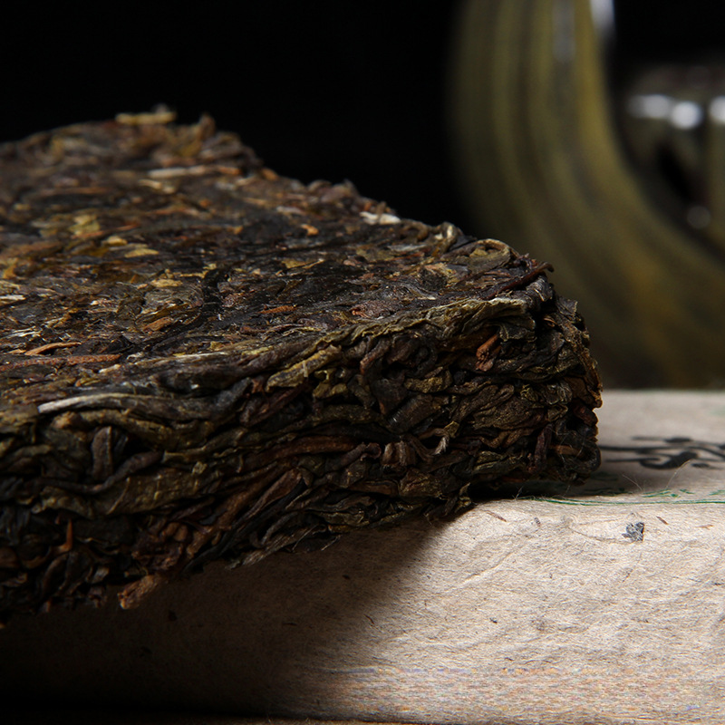 Yunnan Raw Pu-erh Tea Yiwu Ancient Tree 2012 Puerh Tea Brick Pu'er Shengcha 500g