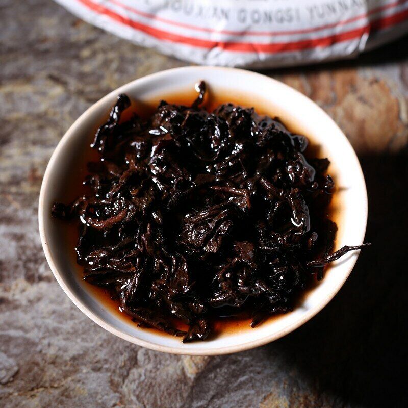 HelloYoung Menghai Heaven Earth Royal Big Tree Lao Ban Zhang Pu-erh Tea Cake 357g Ripe