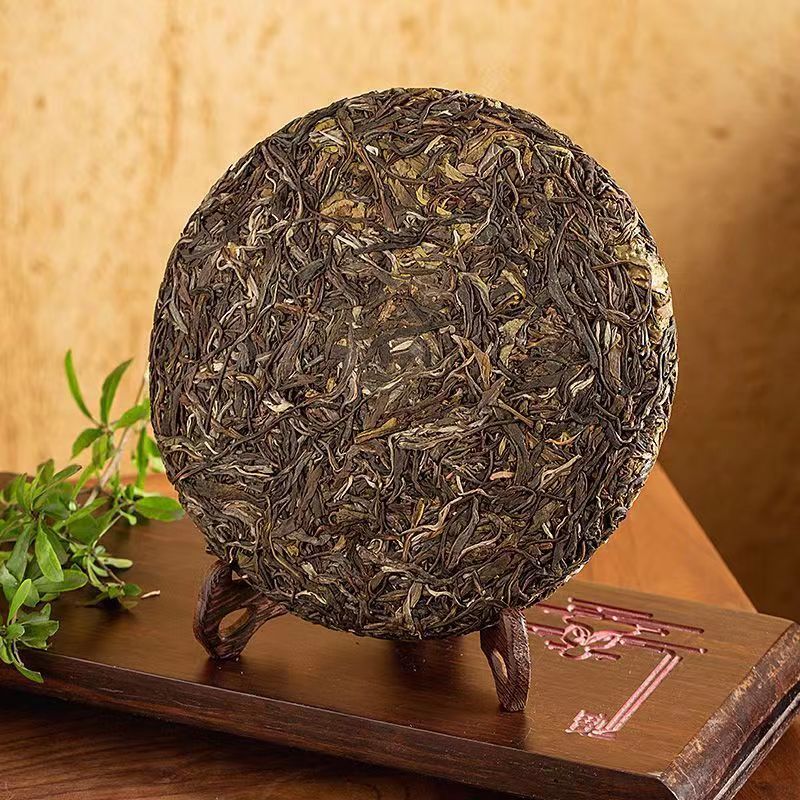 Laobanzhang Puerh Tea Cake Yunnan Pu-erh Raw Tea Old Tree Pu'er Green Tea 357g
