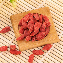 HelloYoung Chinese Tea New Dried NingXia Goji Berries Organic Wolfberry Gouqi Berry Herbal