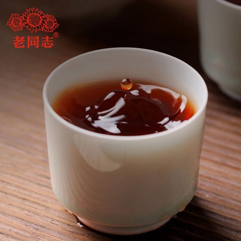 HelloYoung Haiwan Shu Puerh Tea Specialty Batch 221 Ripe Puer Chinese Tea Cake 400g