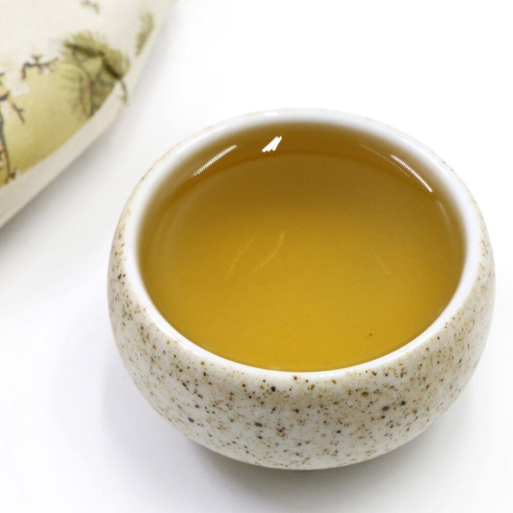 HelloYoung Fujian White Tea ShuangHe Old Bai Cha Tea Cake 300g