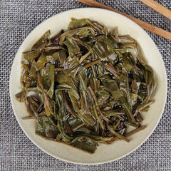 HelloYoung Yunnan Shen Puer Yiwu Spring Rhyme Raw Puer Tea Small Sheng Puer Cake 180g