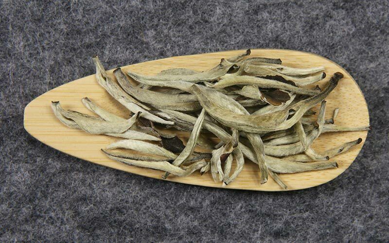 HelloYoung Special Grade Baihao Silver Needle White Tea Bai Hao Yin Zhen Tea