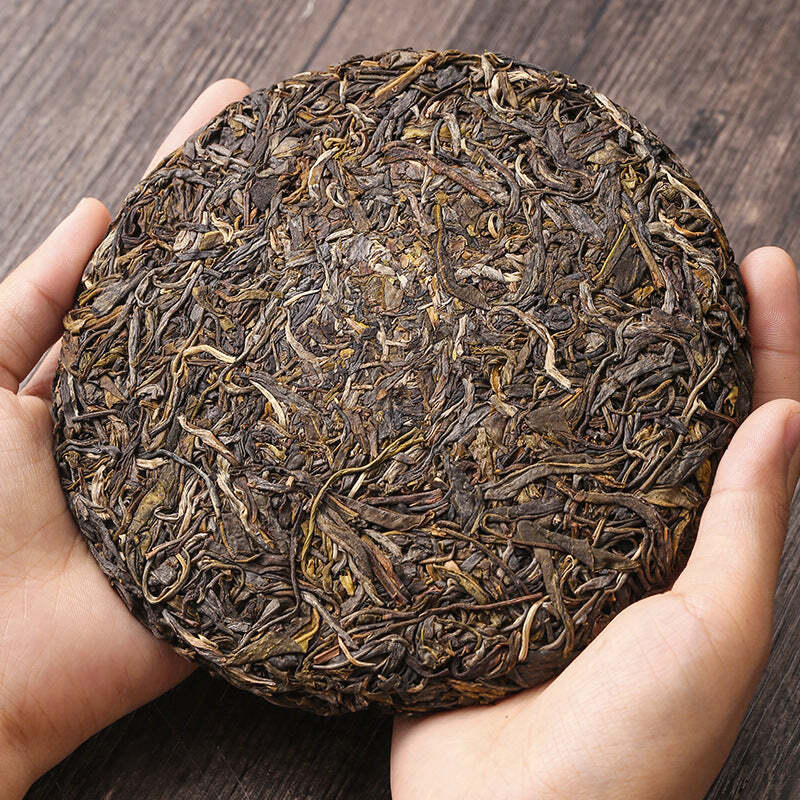 Yunnan Pu'er Tea Yiwu Premium Raw Puerh Tea Cake Organic Pu-erh Green Tea 200g
