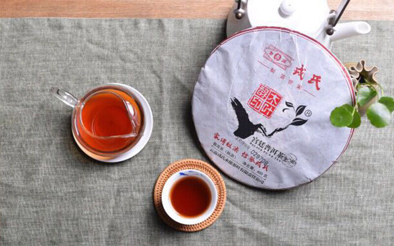 HelloYoung Mu Ye Chun MengKu Rongshi Pu-erh GongTing Palace Ripe Puer Tea 400g/10.58oz