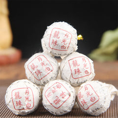 HelloYoung Yue Guang Bai Dragon Pearl White Tea Fragrant Mini White Tea Loose Leaf
