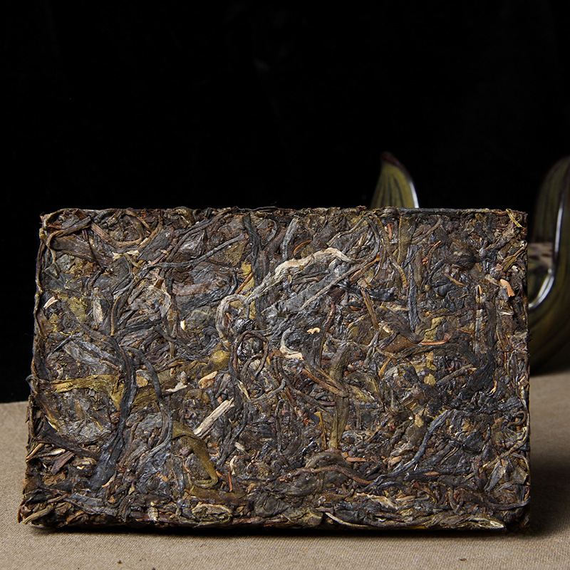 Yunnan Raw Pu-erh Tea Yiwu Ancient Tree 2012 Puerh Tea Brick Pu'er Shengcha 500g
