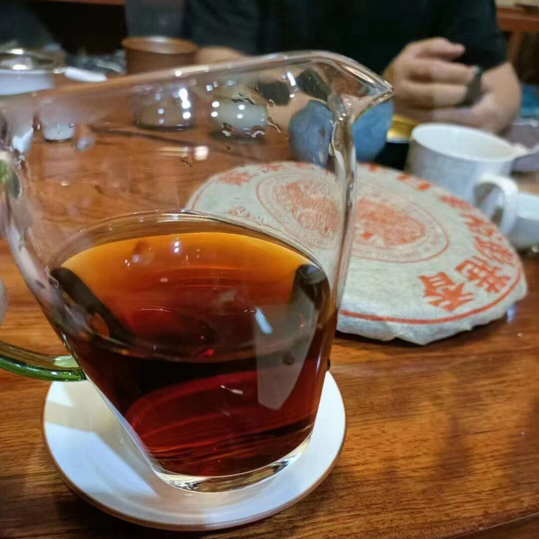 Yunnan Pu'er Old Ripe Tea 2005 Lion Aged Pu-erh Cooked Tea Cake Puerh Tea 400g