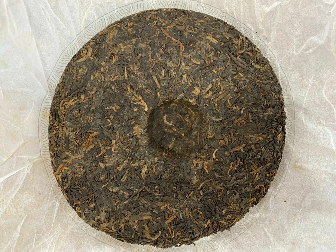 HelloYoung YU RUN Jade Smooth * Yunnan Menghai Dayi Tea Ripe Puer Puerh Shu Cake 357g