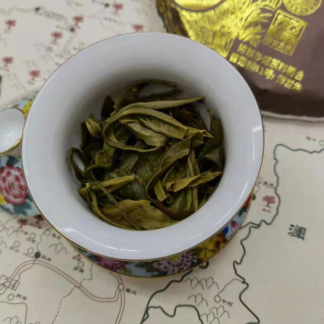 Yunnan Puerh Raw Tea Cake Hundred Year Xigui Raw Pu-erh Cake Tea Pu'er Tea 357g