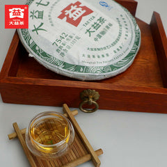 HelloYoung TAETEA 7542 Puer Tea Random Batch Menghai Dayi Raw Pu'er Tea 357g/12.59oz